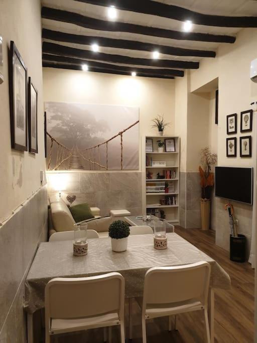 Apartament Imperial Center Seville New Management Since April Екстер'єр фото